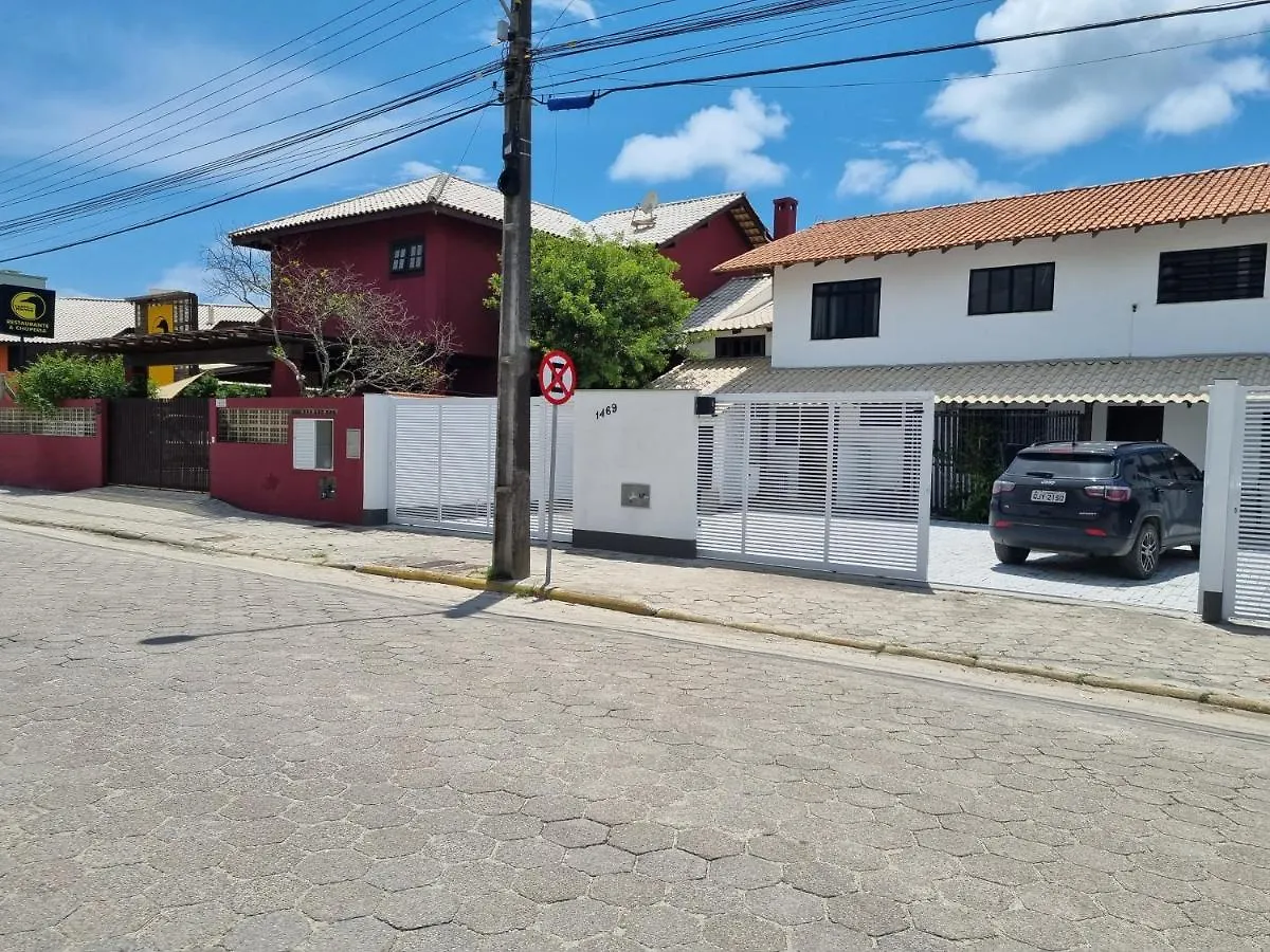 Residencial Suites Mariscal Бомбиньяс Бразилия