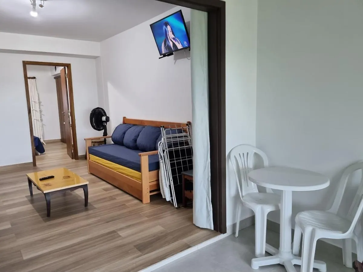 Residencial Suites Mariscal Бомбиньяс Бразилия